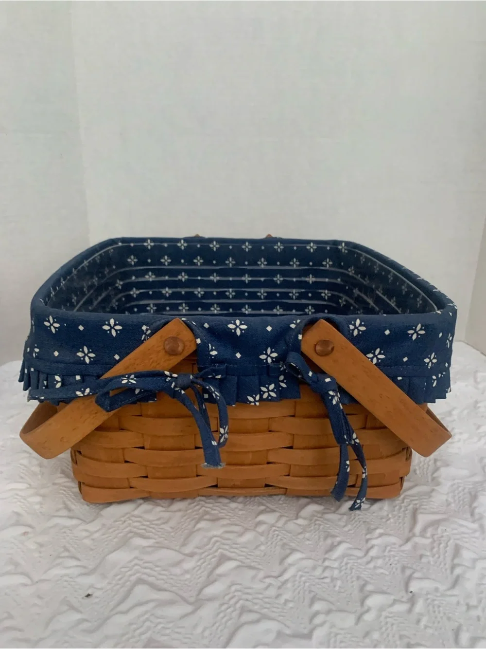 1994 Longaberger Handwoven Medium Rect Basket w/ Blue Liner Handle 10x10x11